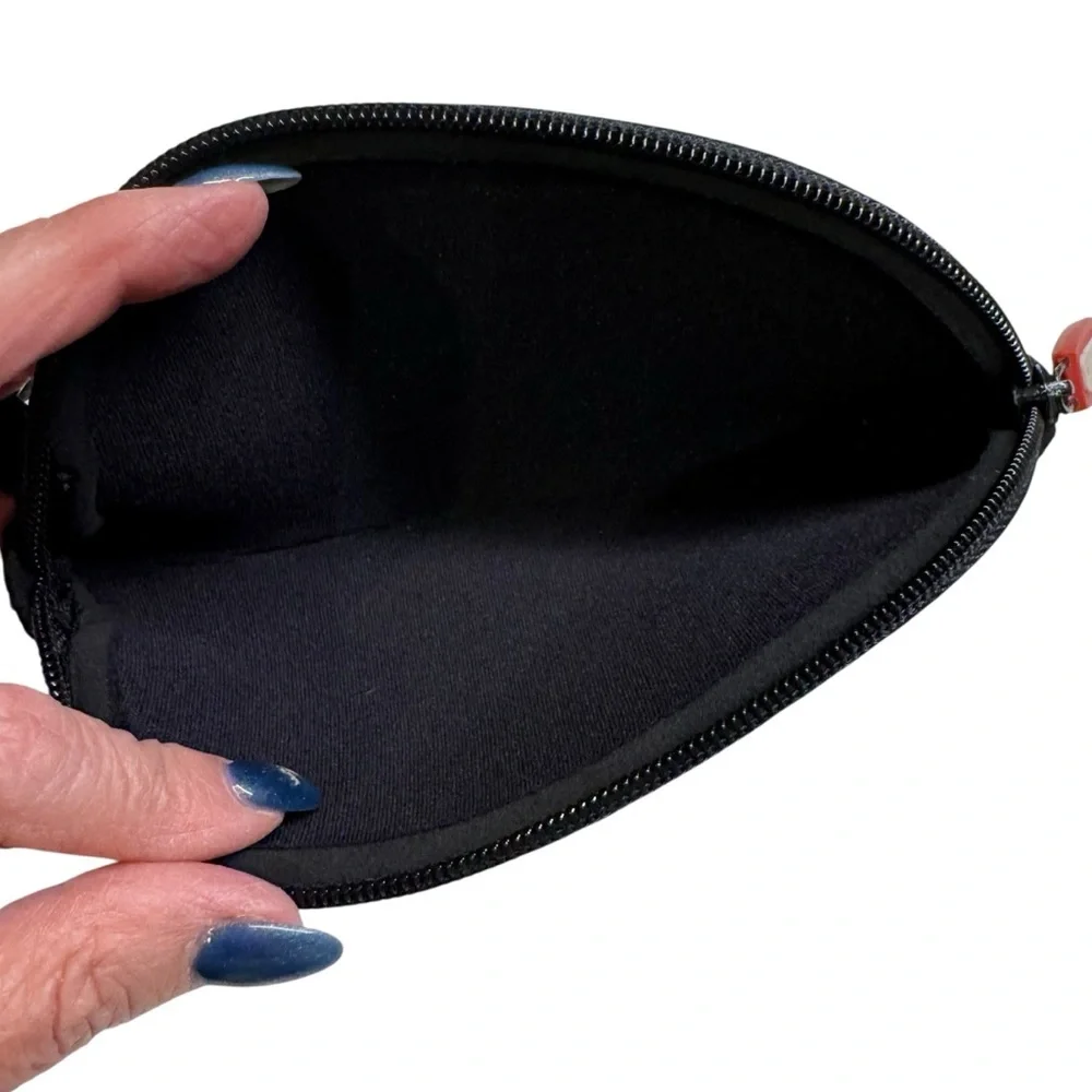 CHUMS - Black Neoprene Penguin Sunglasses/ eyeglasses case - Pair - Picture 5 of 5